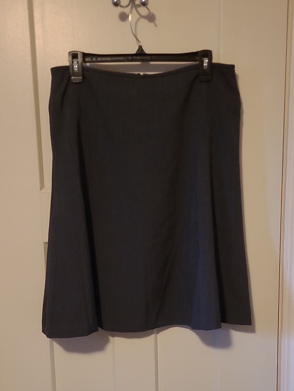 Calvin Klein Classic A-Line Women's Skirt in Charcoal Gray